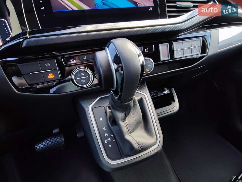 Минивэн Volkswagen Multivan 2019 в Черновцах