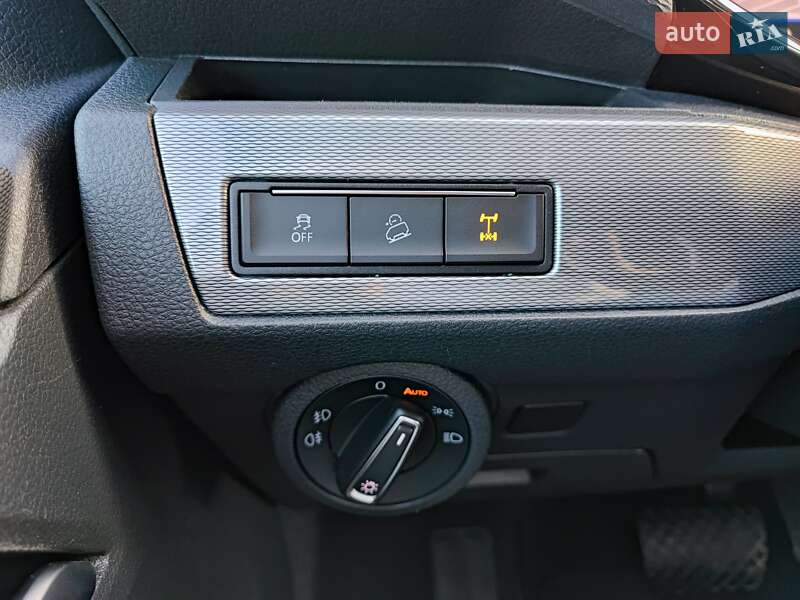 Минивэн Volkswagen Multivan 2019 в Черновцах