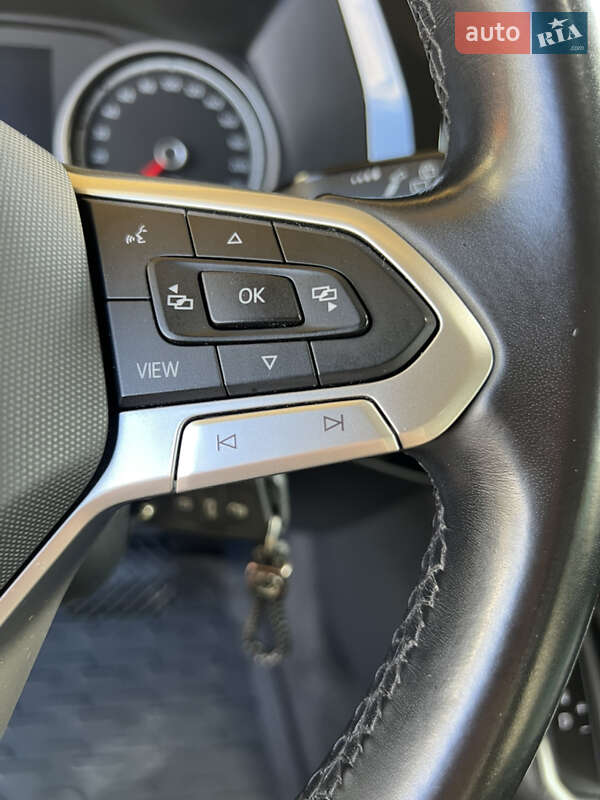 Минивэн Volkswagen Multivan 2021 в Костополе