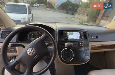 Минивэн Volkswagen Multivan 2006 в 