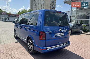 Минивэн Volkswagen Multivan 2021 в 