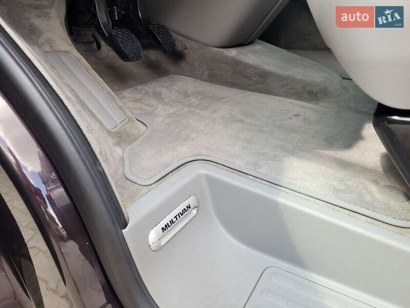 Мінівен Volkswagen Multivan 2014 в Луцьку