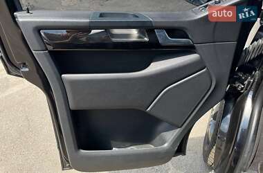 Минивэн Volkswagen Multivan 2019 в 