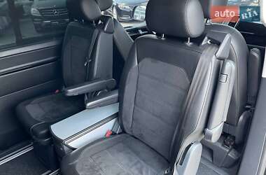 Минивэн Volkswagen Multivan 2019 в 