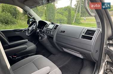 Мінівен Volkswagen Multivan 2013 в 