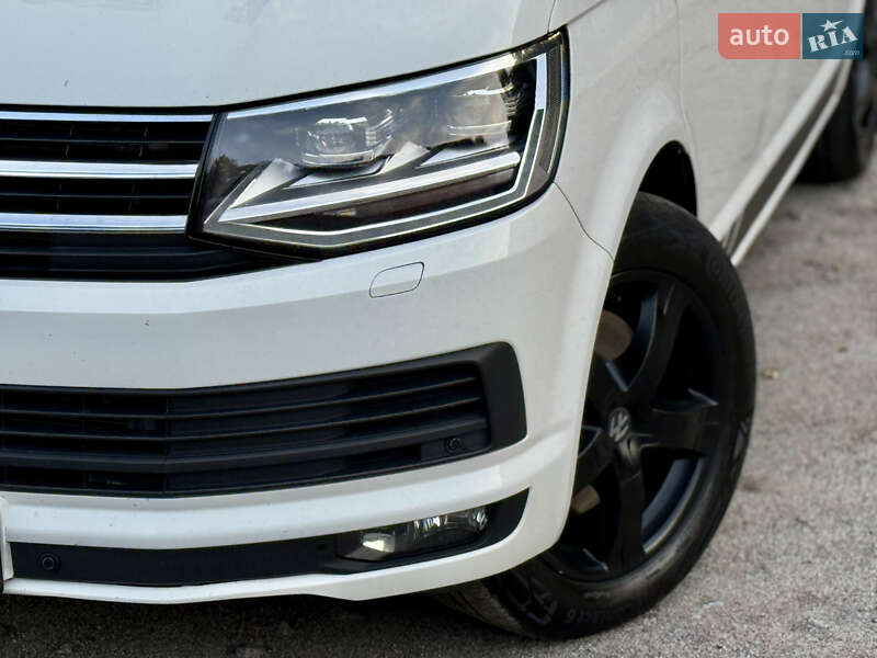 Минивэн Volkswagen Multivan 2011 в Хмельницком