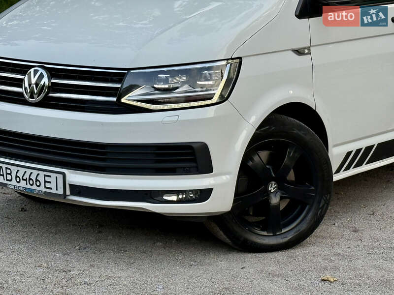Минивэн Volkswagen Multivan 2011 в Хмельницком
