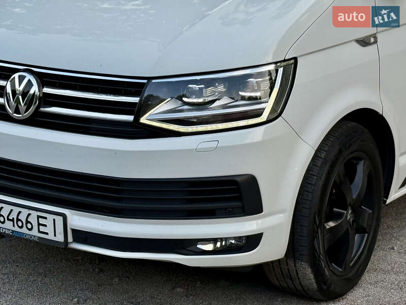 Минивэн Volkswagen Multivan 2011 в Хмельницком