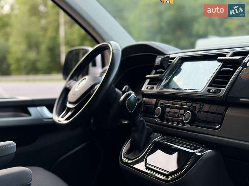 Минивэн Volkswagen Multivan 2011 в Хмельницком