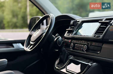 Минивэн Volkswagen Multivan 2011 в 
