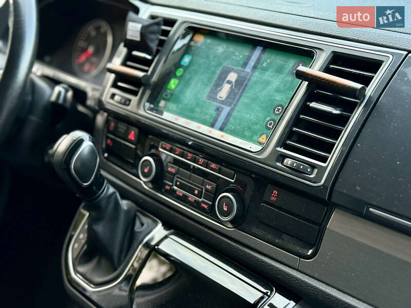 Минивэн Volkswagen Multivan 2011 в Хмельницком