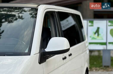 Минивэн Volkswagen Multivan 2011 в 