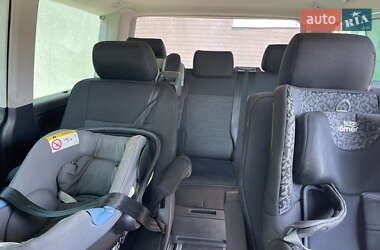 Минивэн Volkswagen Multivan 2010 в 