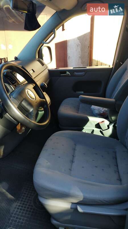 Мінівен Volkswagen Multivan 2004 в Києві