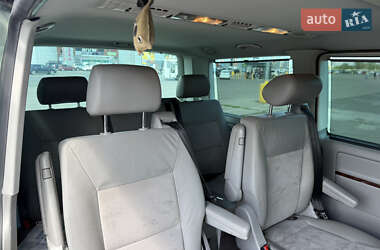 Минивэн Volkswagen Multivan 2011 в 
