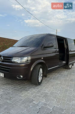 Минивэн Volkswagen Multivan 2015 в 
