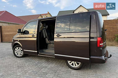Минивэн Volkswagen Multivan 2015 в 