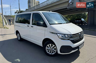 Мінівен Volkswagen Multivan 2020 в 