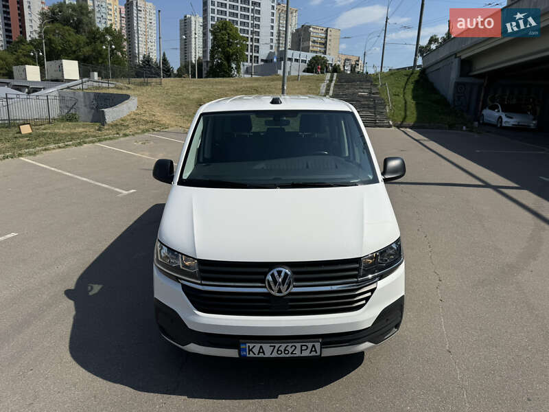Мінівен Volkswagen Multivan 2020 в Києві