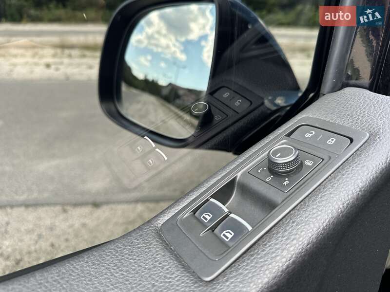 Минивэн Volkswagen Multivan 2016 в Днепре фото 23 Минивэн Volkswagen Multivan 2016 в Днепре