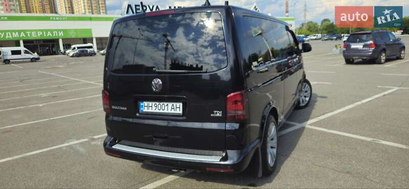 Минивэн Volkswagen Multivan 2013 в Киеве
