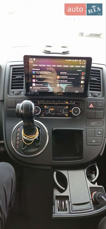 Минивэн Volkswagen Multivan 2013 в Киеве