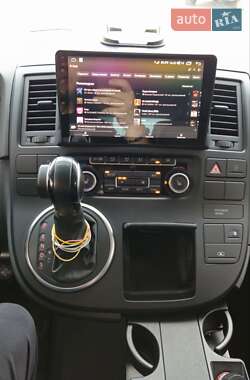 Минивэн Volkswagen Multivan 2013 в 
