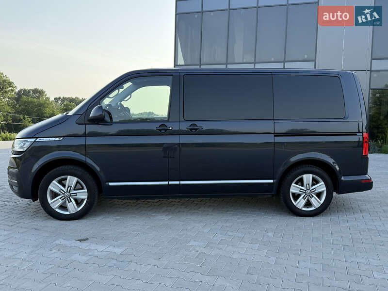 Мінівен Volkswagen Multivan 2020 в Чернівцях