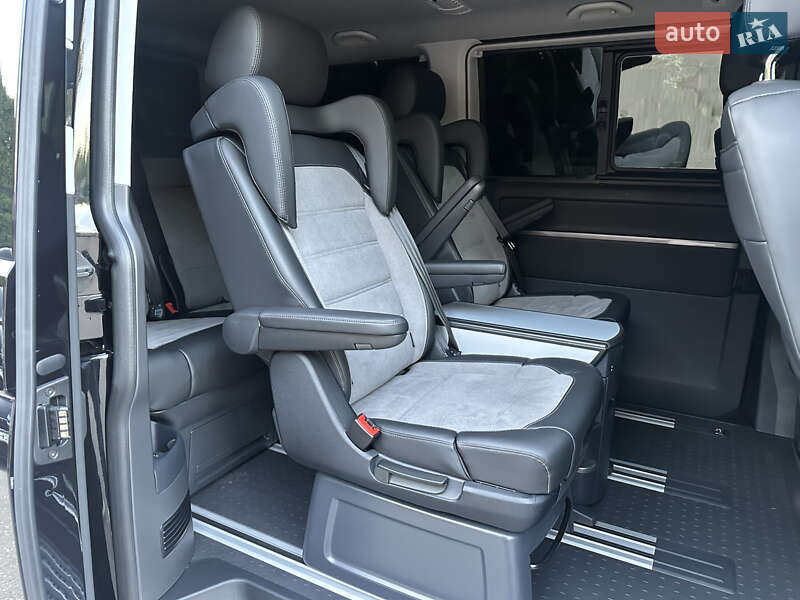 Мінівен Volkswagen Multivan 2024 в Києві