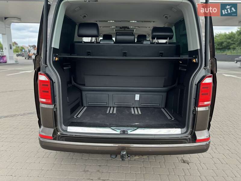 Минивэн Volkswagen Multivan 2016 в Ровно