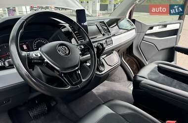 Минивэн Volkswagen Multivan 2016 в 