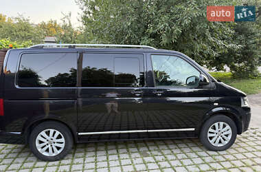 Минивэн Volkswagen Multivan 2015 в 