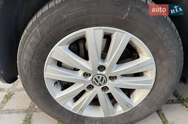 Минивэн Volkswagen Multivan 2015 в 