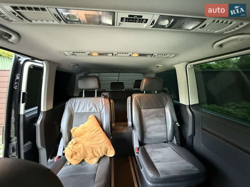 Минивэн Volkswagen Multivan 2015 в Броварах