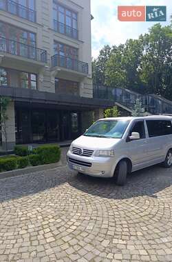 Мінівен Volkswagen Multivan 2006 в Ужгороді