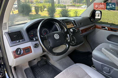 Минивэн Volkswagen Multivan 2008 в 