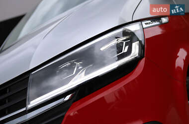Минивэн Volkswagen Multivan 2020 в 