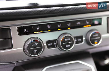 Минивэн Volkswagen Multivan 2020 в 