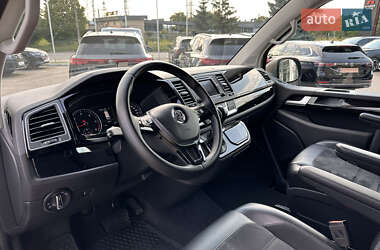 Минивэн Volkswagen Multivan 2018 в 