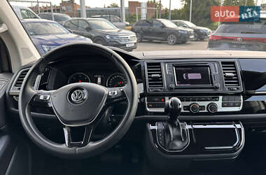 Минивэн Volkswagen Multivan 2018 в 