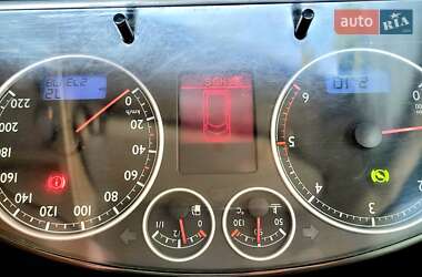 Минивэн Volkswagen Multivan 2006 в 