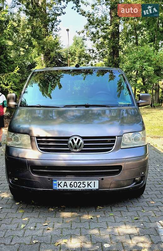 Минивэн Volkswagen Multivan 2006 в Киеве