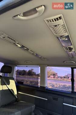 Минивэн Volkswagen Multivan 2015 в 