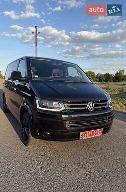 Минивэн Volkswagen Multivan 2015 в 