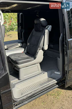 Минивэн Volkswagen Multivan 2006 в 