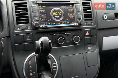 Минивэн Volkswagen Multivan 2011 в 