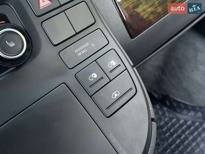 Минивэн Volkswagen Multivan 2015 в Одессе