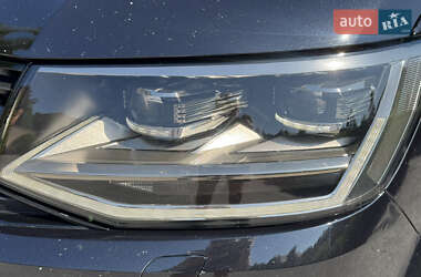 Минивэн Volkswagen Multivan 2016 в 