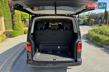 Минивэн Volkswagen Multivan 2016 в 