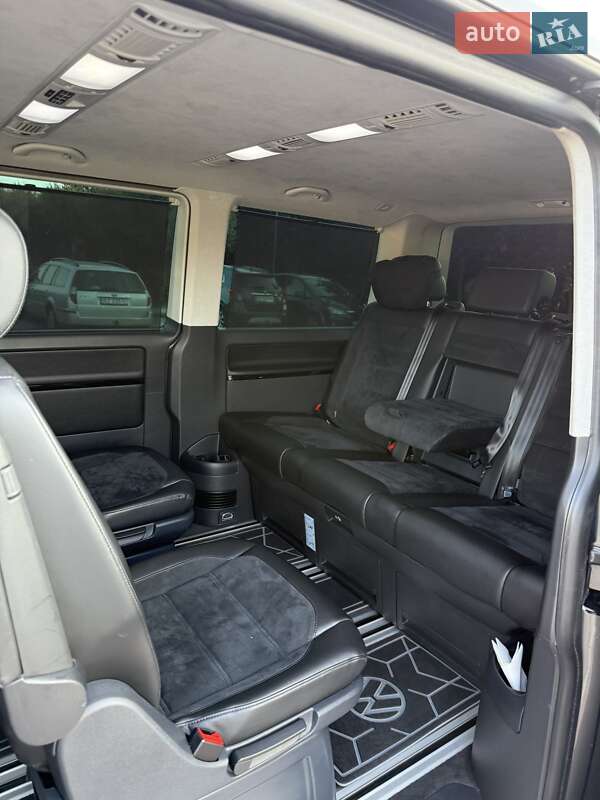 Минивэн Volkswagen Multivan 2018 в Львове